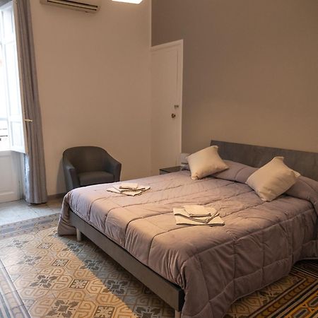 Pacini Deluxe Apartment Palermo Luaran gambar